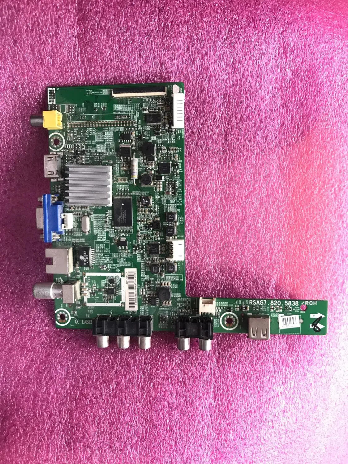 

Original LED32K20JD EC260 motherboard RSAG7.820.5838 (4) (24 (22) 171359.2