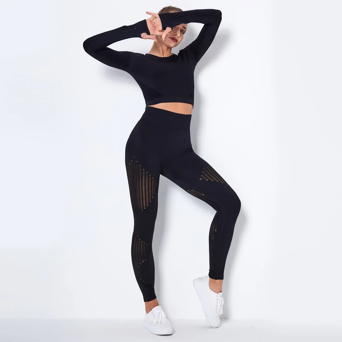 Women's Set Fitting Body Breathable Long Sleeve Top Seamless Suit High Waist  Push up Leggings Fashion Set 