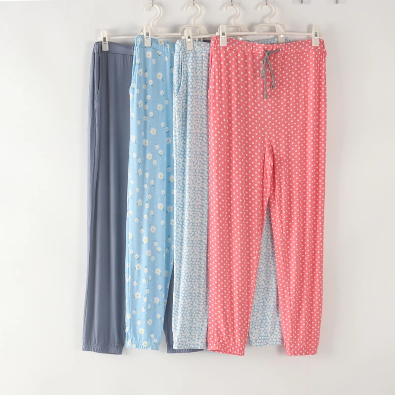 

Женские тонкие брюки из модала и хлопка с завышенной талией