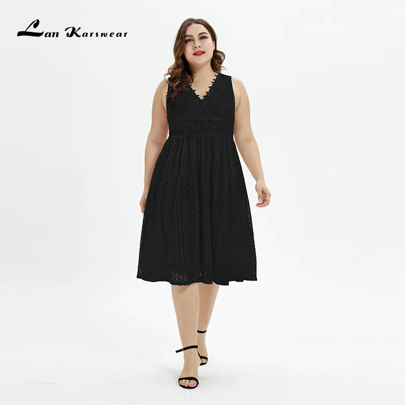 Летнее платье 2019 кружевное модное однотонное без рукавов с узкой талией V