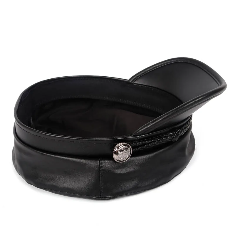 Кепка женская кожаная черная на осень/зиму 2020 | Аксессуары для одежды