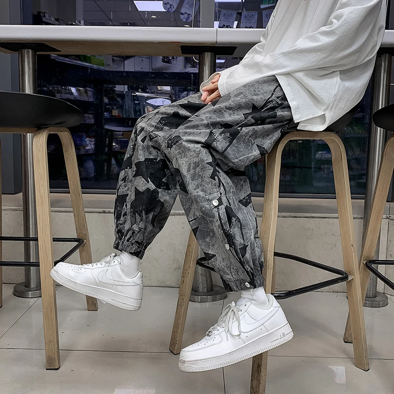 

Мужские брюки с камуфляжным узором, свободные облегающие повседневные брюки, весна-осень 2022