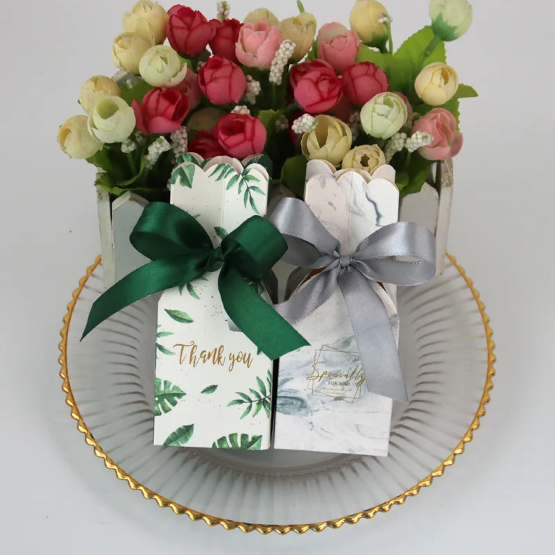 

50 pieces of European wedding candy box new wedding candy box vase square box forest packing gift box