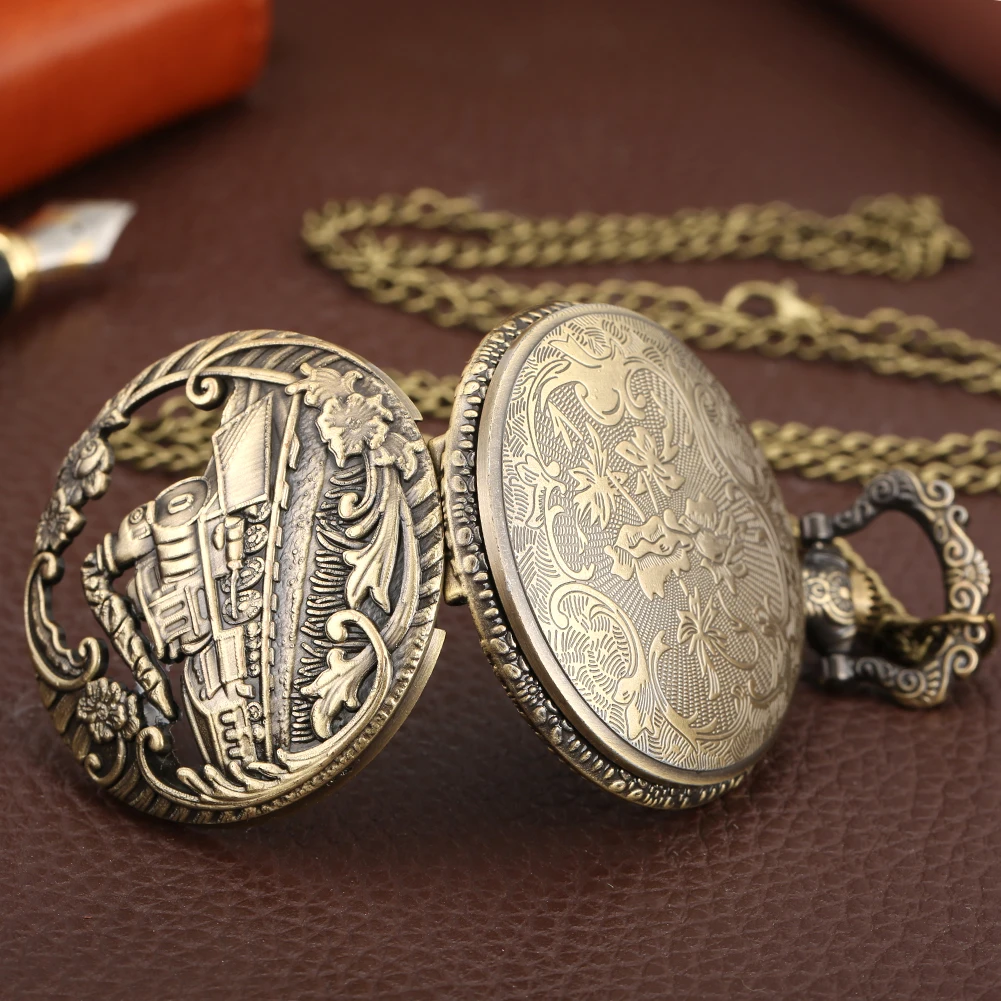 Fashion Train Design Case Quartz Pocket Watch with Gift Box Exquisite Necklace Pendant High Grade Gifts Sets for Friend