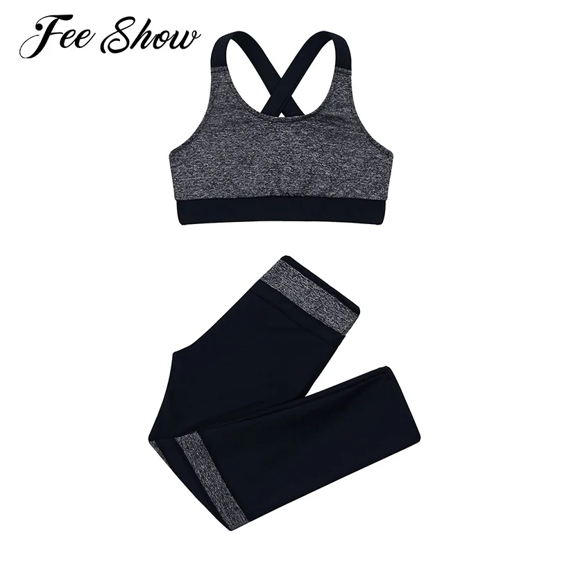 

Спортивный костюм с U-образным вырезом и перекрестными лямками