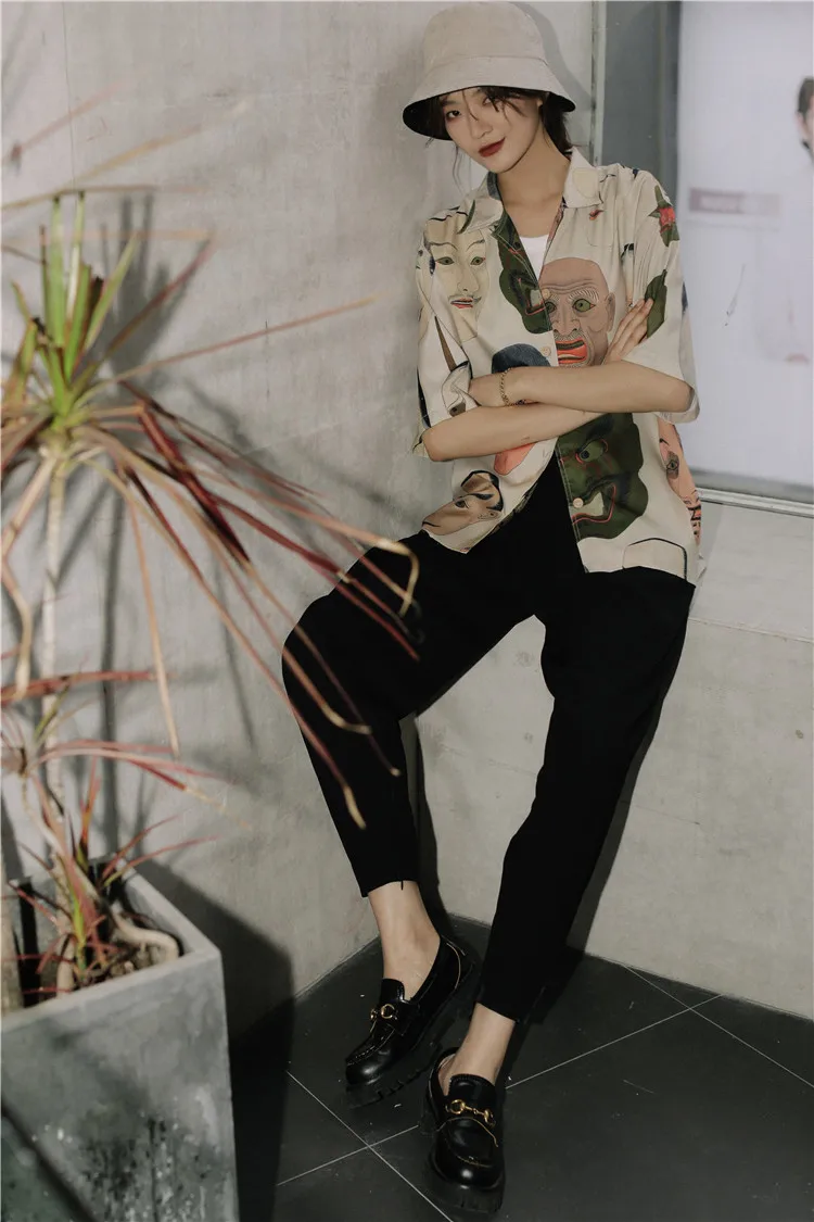 

Japanese Streetwear Ukiyoe Print Summer Blouse Women 2020 Collared Button Up Shirt Short Sleeve Top And Blouse Clothing T625