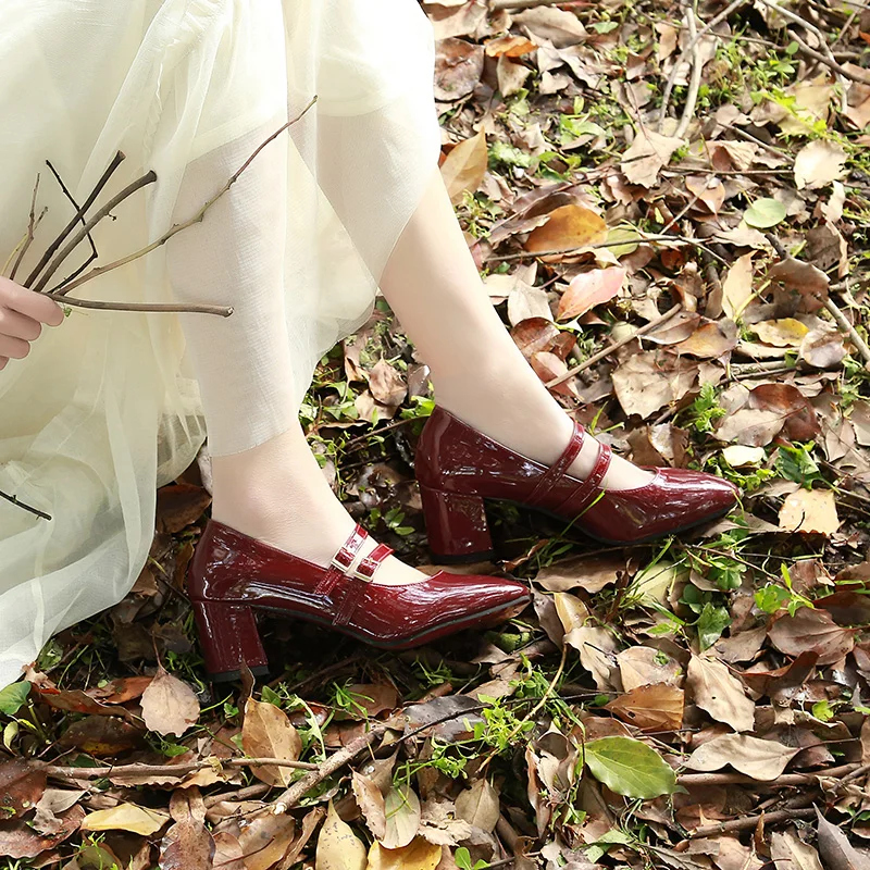 Женские лакированные туфли лодочки в стиле ретро на квадратном каблуке Туфли