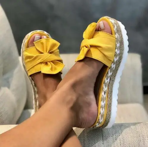 2020 женская обувь Женские шлепанцы Вьетнамки Домашние женские со стразами