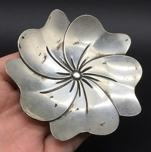 Коллекция китайская бронзовая резьба медная тарелка лепестковая маленькая