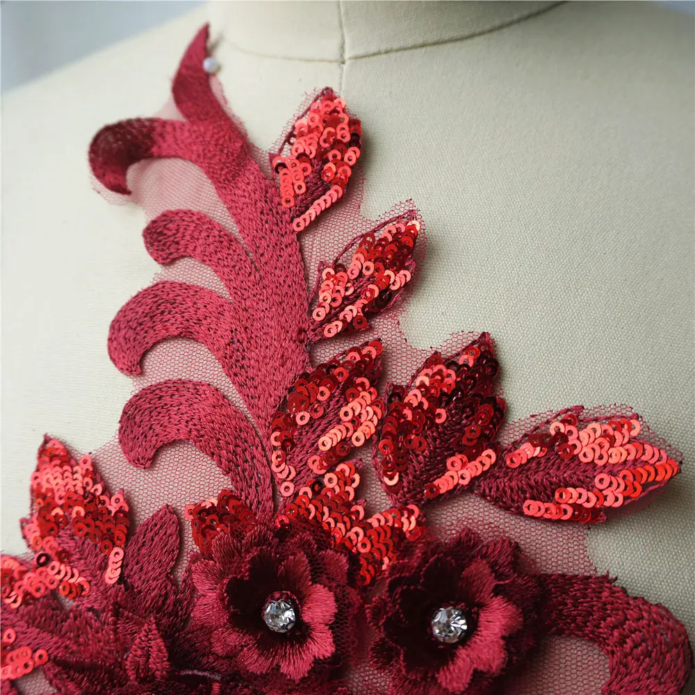 Бордовый кружевной ткани блесток 3D Цветы Стразы кисточка свадебное платье