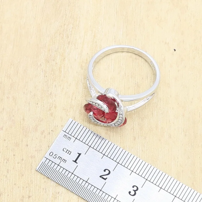 Комплект из колье серёг и браслета с красным полудрагоценным камнем | Украшения