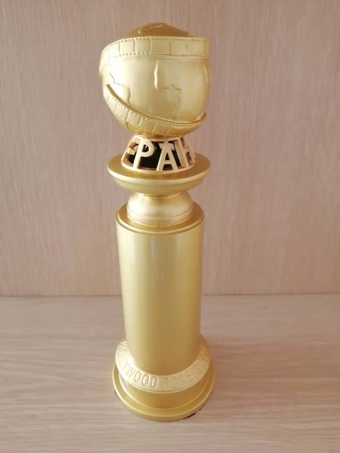 Реплика Золотой глобус трофей награды HFPA музыкальные сувениры Бесплатная
