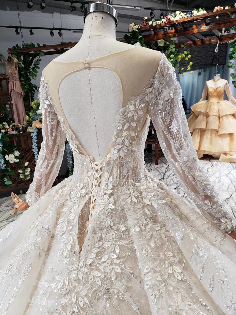 Свадебное платье с рюшами плюс размер круглым вырезом блестками кружевами