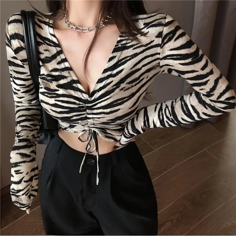 

2021 super fire zebra V-neck drawstring slim fit long sleeve short top bottom shirt
