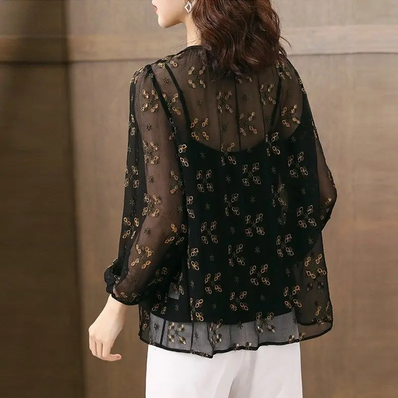 

Heavy Embroidered Silk Shirt Women's Spring 2021 New Real Mulberry Silk Long-sleeved Top Sling Two-piece Set