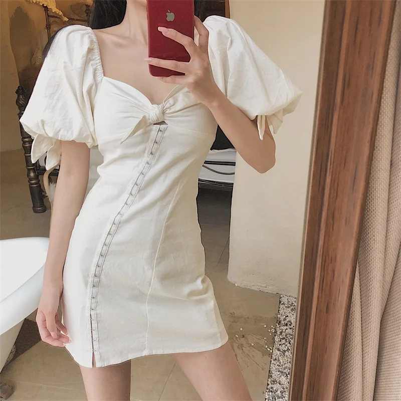 Женское мини-платье с V-образным вырезом и рукавами-фонариками | Женская одежда