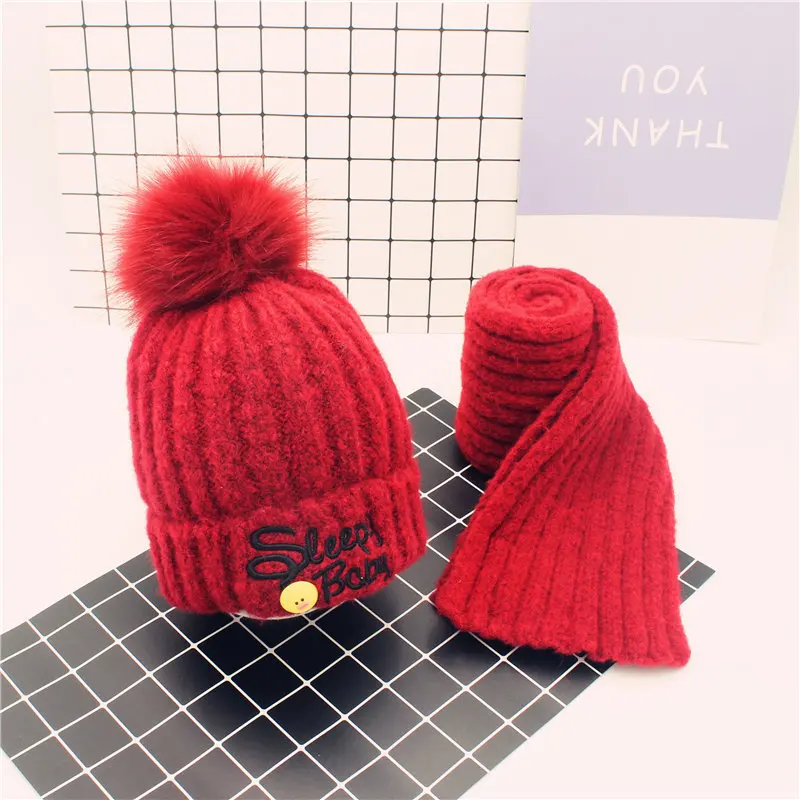 Комплект из шапки и шарфа с вышивкой в виде букв для мальчиков девочек зимняя