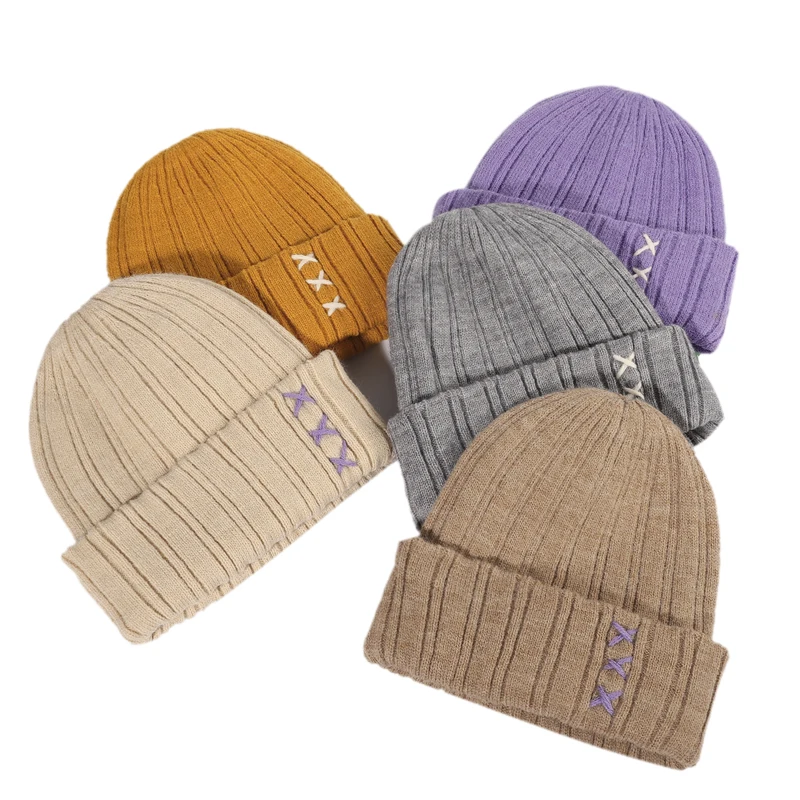 

2021 High Quality Cotton Hat Winter Hat for Men and Women Thickened Warm Beanie Skull Hats Solid Color Simple X Embroidered Knit