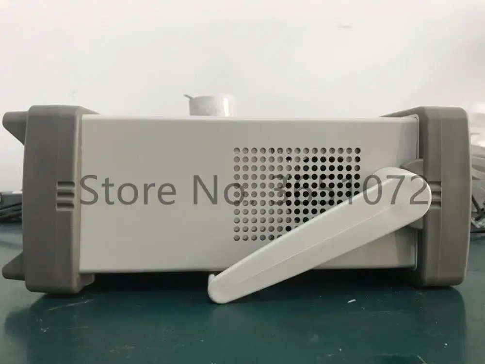 AT4764 Многоканальный регистратор данных температуры 7 дюймов сенсорный экран |