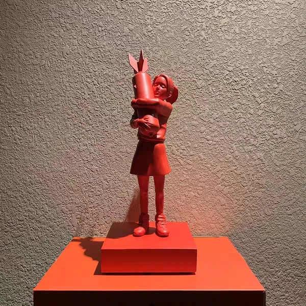 

Office Decoration Bomb Girl Medicomtoy Bomb Hugge Flyinggirl Home Accessories Figurine Antique Home Decor Living Room Decor