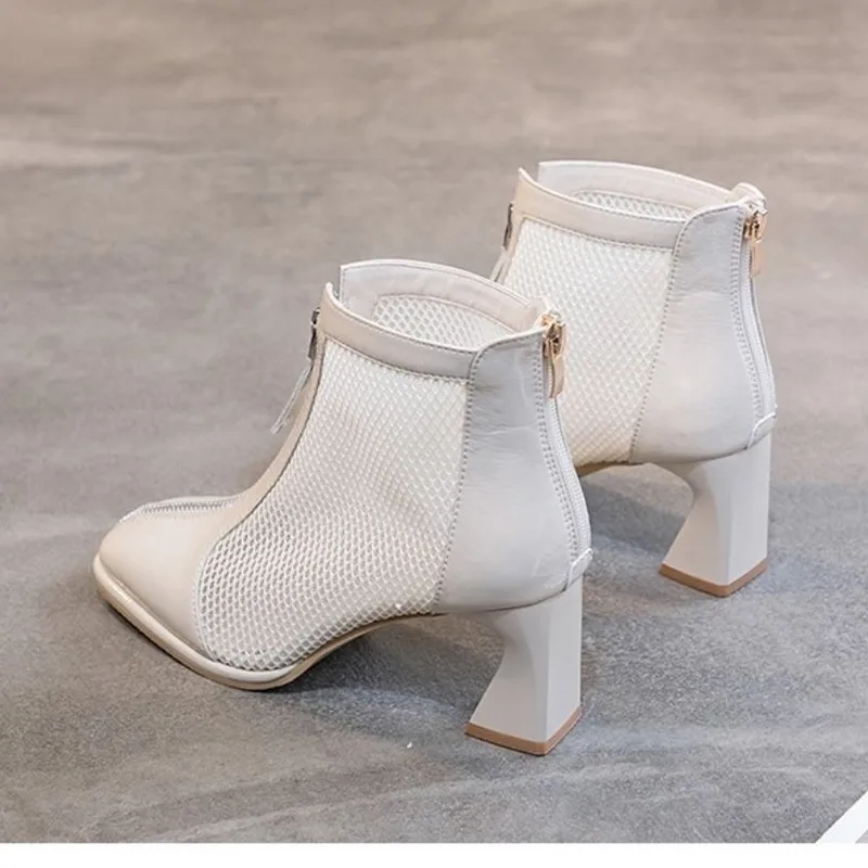 

Mesh Hollow Chelsea Short Boots Women 2021 New Summer Thin Section Breathable Thick Heel Martin Boots Female High Top Sandals