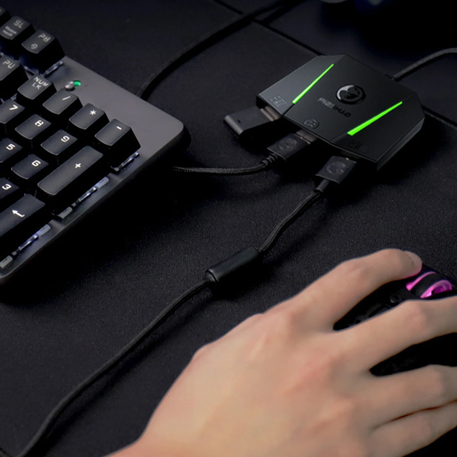 

Gaming Console Keyboard Mouse Adapter Wired Converter Adapter Multi-function Main Engine Cooling Base Games Accessories