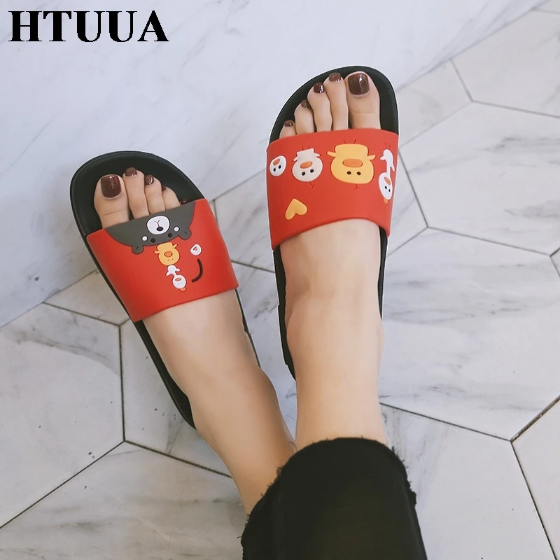 HTUUA/модные тапочки с героями мультфильмов; женские домашние шлепанцы на плоской подошве; пляжные вьетнамки; Летние босоножки; женская обувь; SX2302
