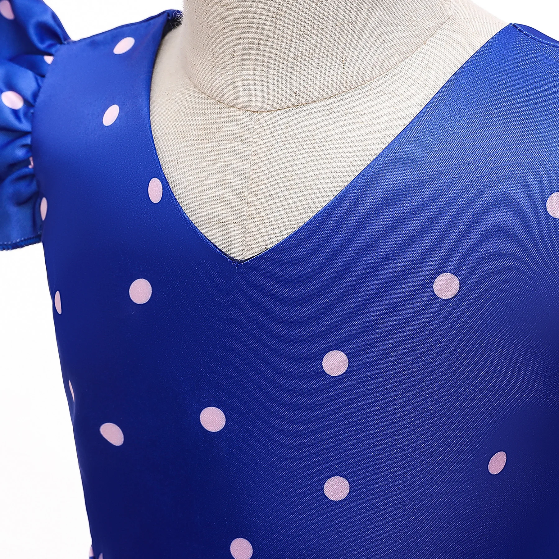 С оборками в горошек платье-пачка с цветочным рисунком для девочек покрой