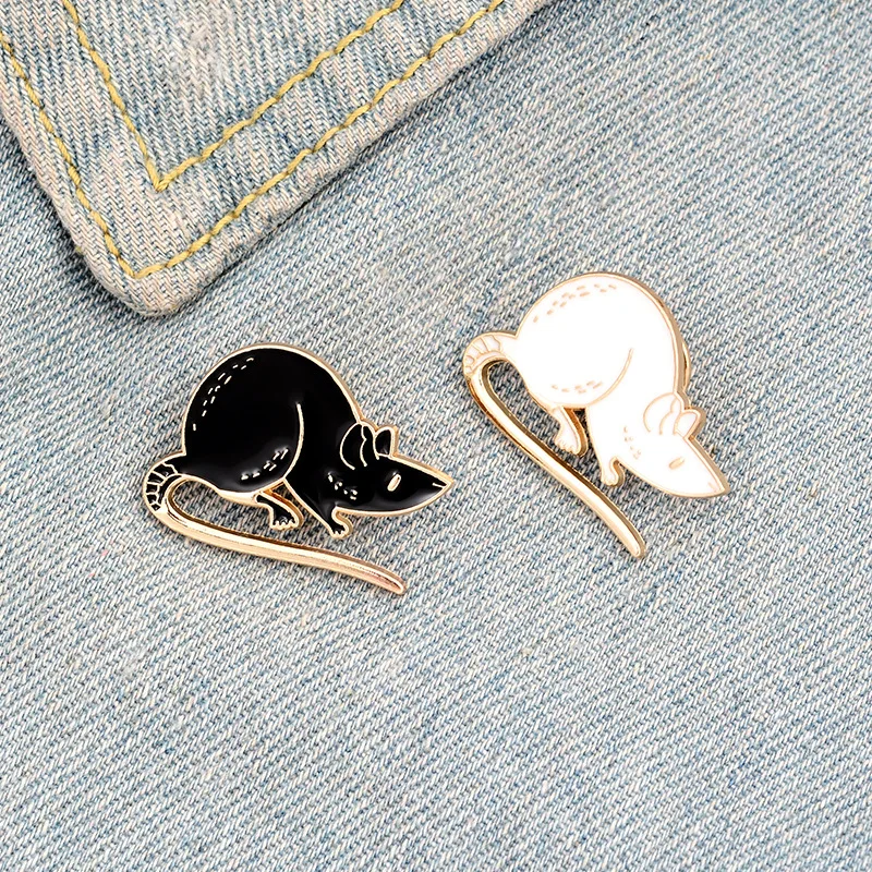 

Black White Mouse Animal Cartoon Lapel Pins Brooch Metal Badge Vintage Classics Jewelry Gifts Collection
