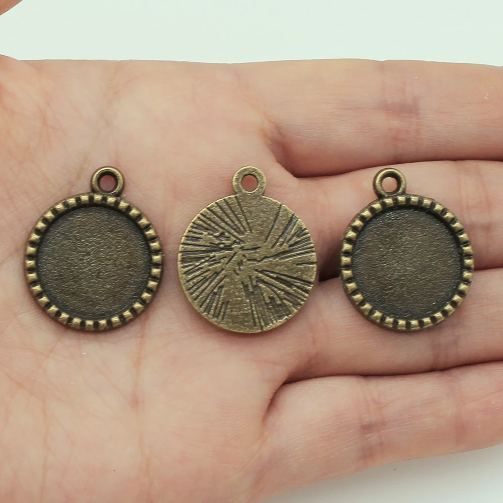 

10pcs 16mm Inner Size Antique Bronze Antique Silver Color Cabochon Pendant Setting Blank Pendants For Jewelry Making