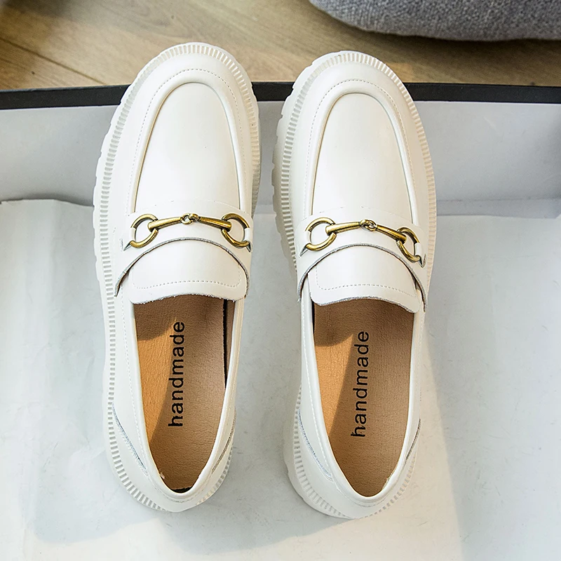 

2021 Spring Shoes Metal Buckle Autumn Retro Women Genuel Leather Girls Daily Casual Loafers Shoes Thick Bottom Foot Round Head