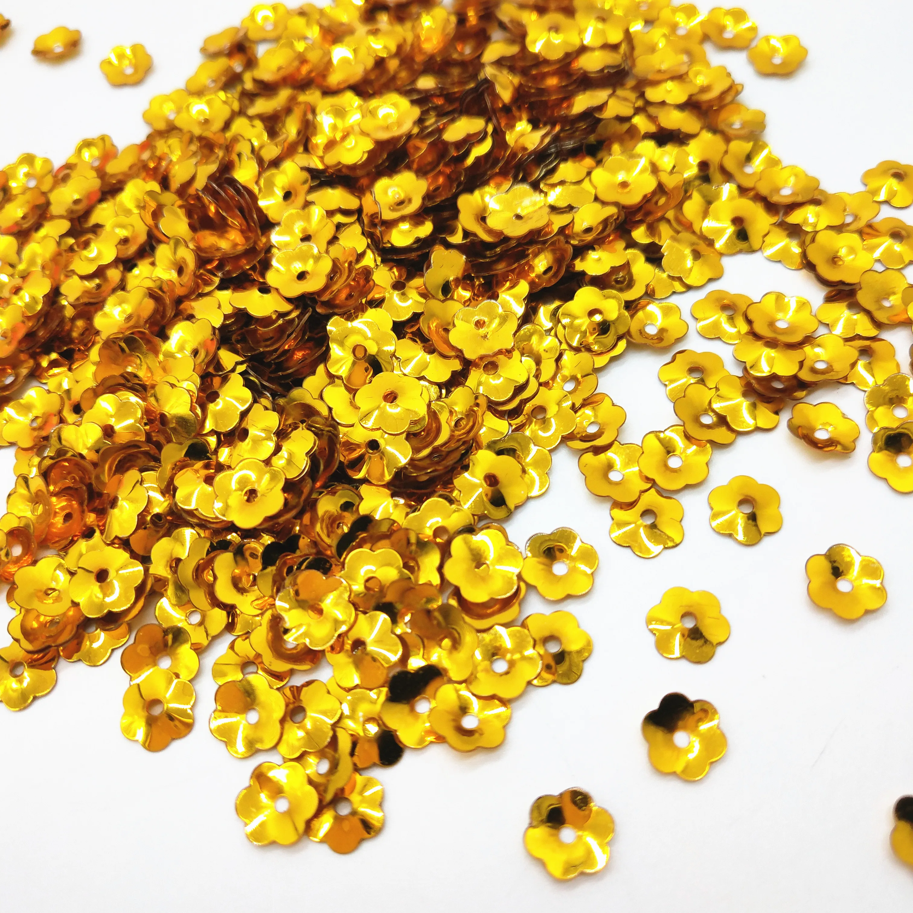 50 г/лот 6 мм Цветок ПВХ чашка блестки с 1 центральным отверстием цветение сливы