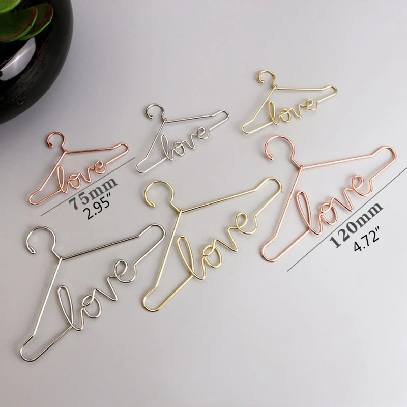 

10pcs Metal Love Doll Hangers Doll Accessories For USA Girl Babie Blyth 1/3 1/6