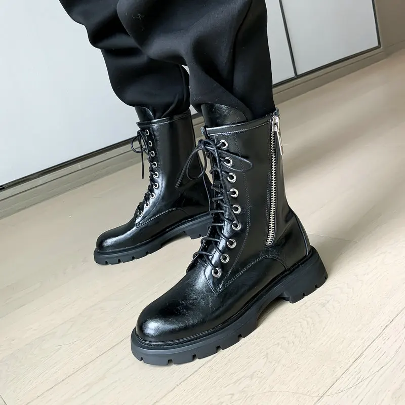 

Женские ботинки из натуральной кожи, на толстой подошве