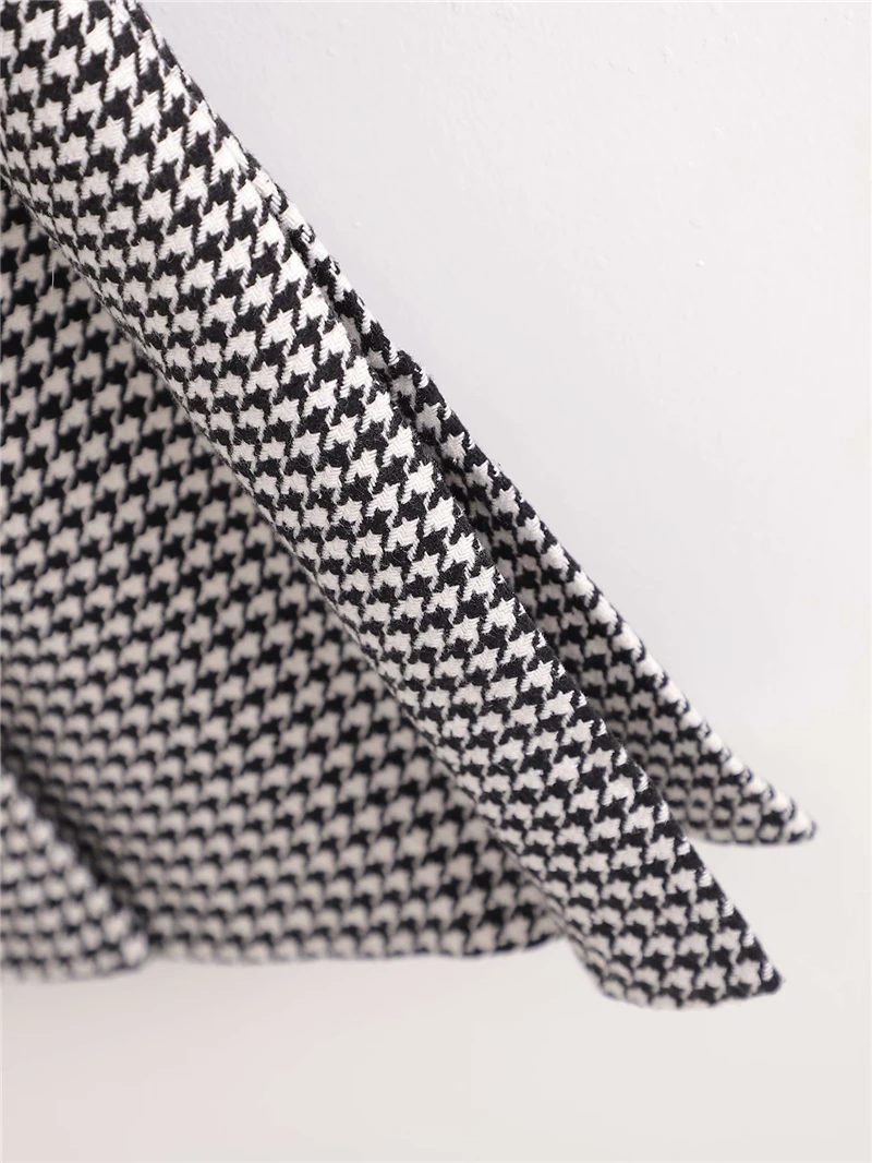 

Elegant Women Plaid Overcoat 2020 Fashion Ladies Turn Down Collar Coats Causal Female Streetwear Belt Outercoat Chic Girl Coat