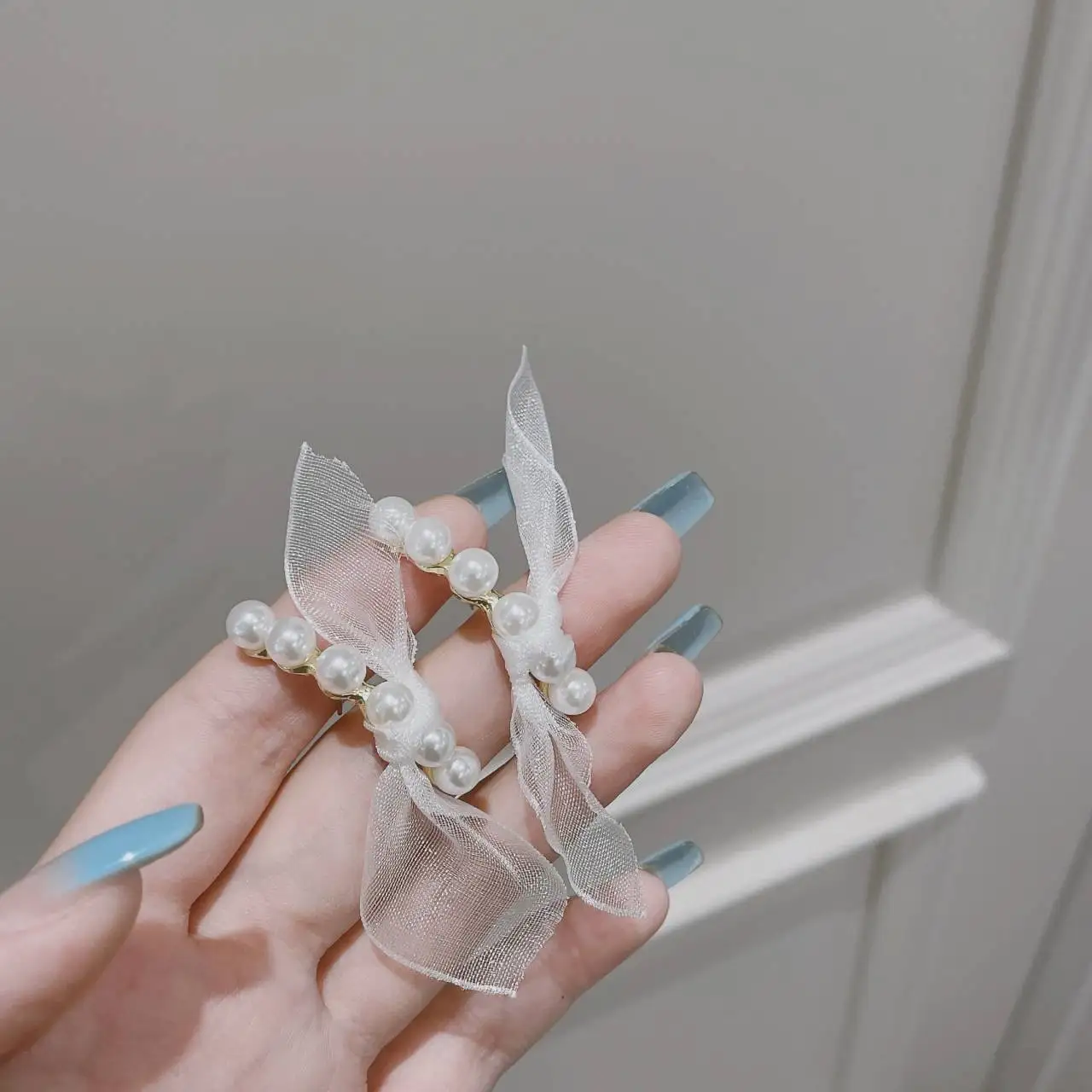 

CH-189 Bowknot 2021 new earrings French rhinestone forest girly personality earrings birthday jewelry gift