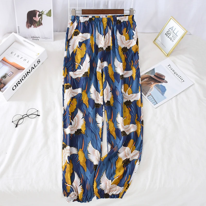 

Весенние и летние новые женские штаны для сна с цветочным принтом, удобные свободные хлопковые атласные штаны с эластичным поясом, женские ...