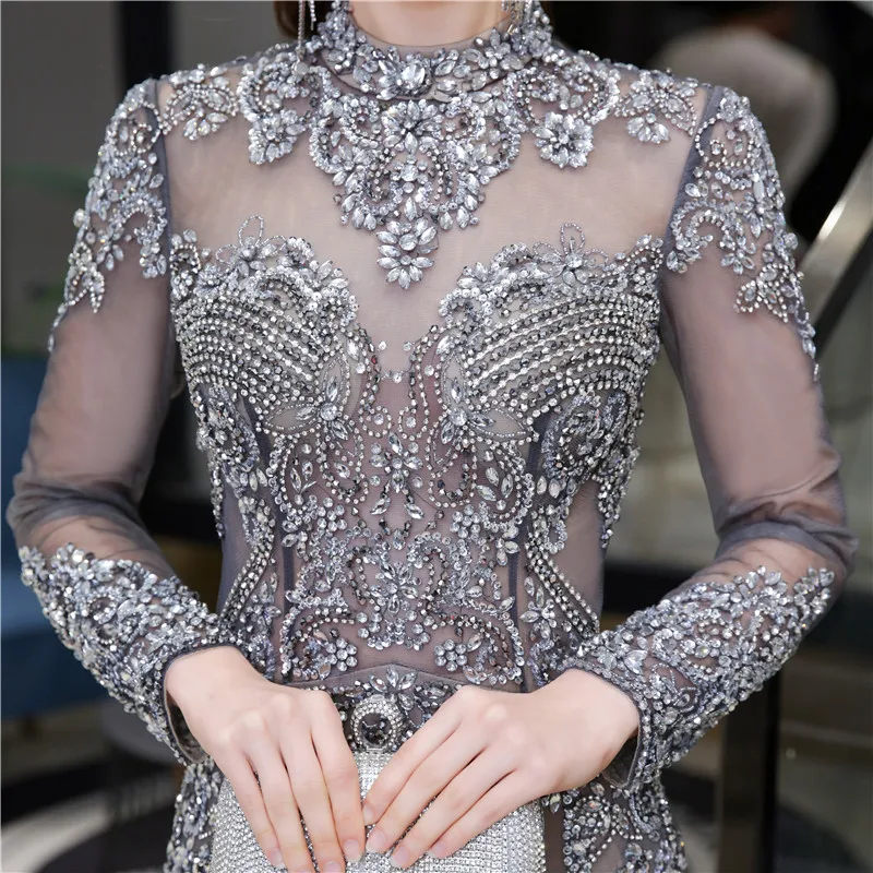 Milomi. CP цвет шампанского серый круглый вырез длинный рукав Русалка вечернее