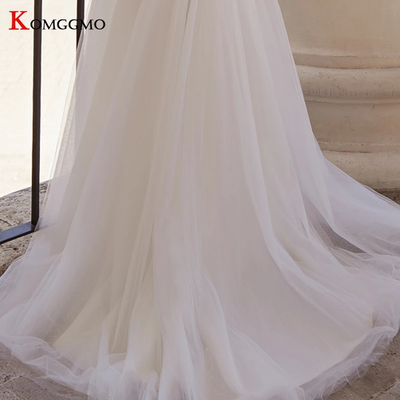 

Elegant Sweetheart Neck Sleeveless Bridal Ball Gown 2021 New Arrival Embroidery Appliques Tulle Court Train Wedding Dress