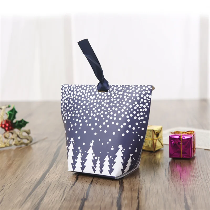 

12 Pieces Christmas Paper Packaging Gift Bag Candy DIY Cookies Snacks Package Paper Box Creative Christmas Gift Boxes