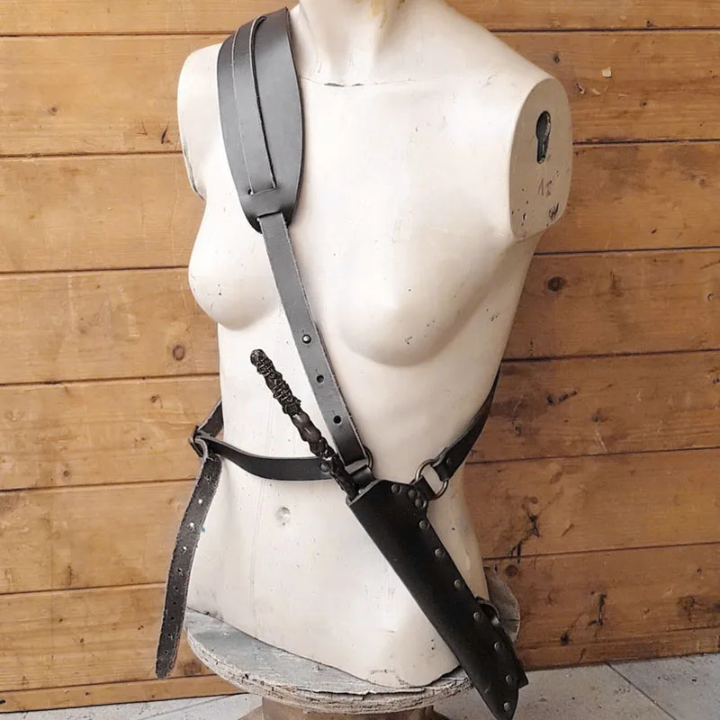 

Кобура в средневековом стиле с искусственной волшебной палочкой