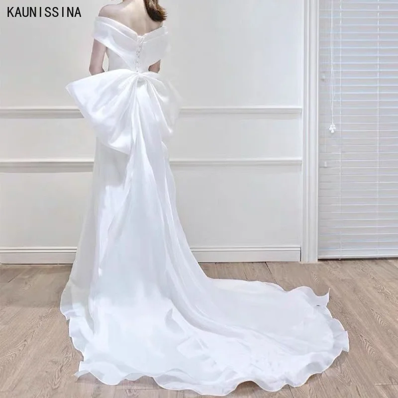 

KAUNISSINA Elegant Mermaid Wedding Dresses Off the Shoulder White Back Bow Sweep Train Satin Simple Bridal Gowns Custom Made