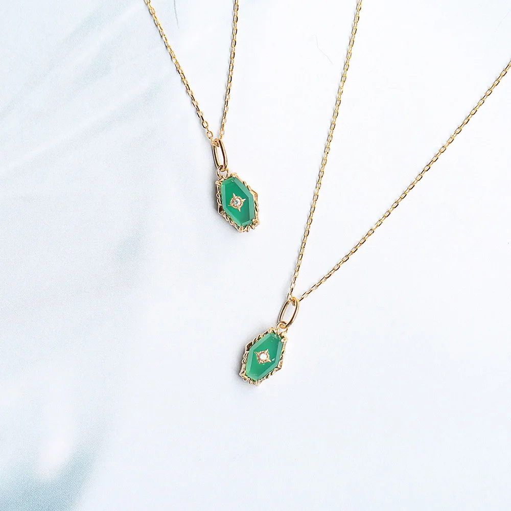 

LAMOON 925 Sterling Silver Necklace For Women Vintage Rhombus Green Chalcedony Pendant 14K Gold Plated Fine Jewelry LMNI090