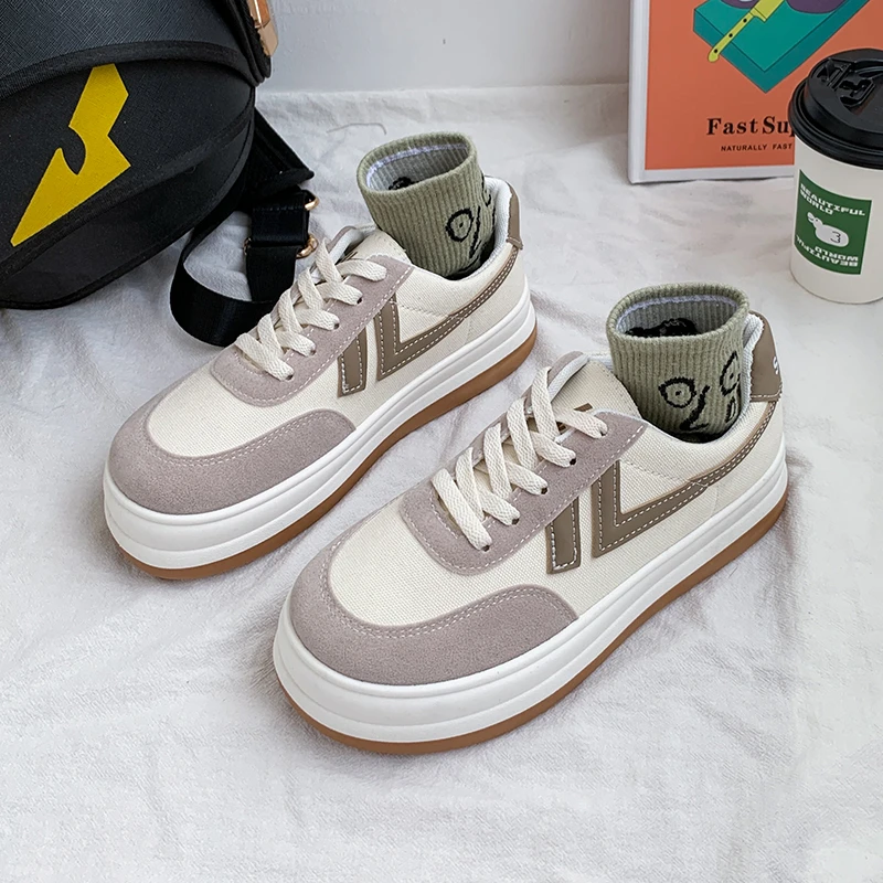 

2021 New Women's Sports Shoes Fashion Women's Sneakers Platform Women's Shoes Comfortable Round Head Women's Casual Shoes