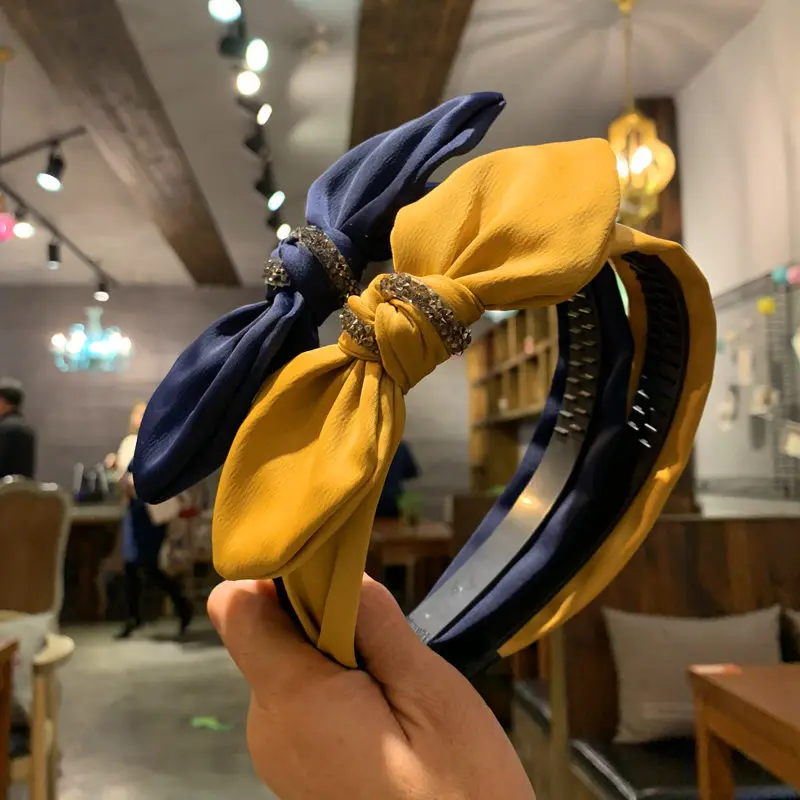 

Risyh Autumn and winter hair band Korean version of the new wide-brimmed headdress cute bowknot toothed non-slip headband girl