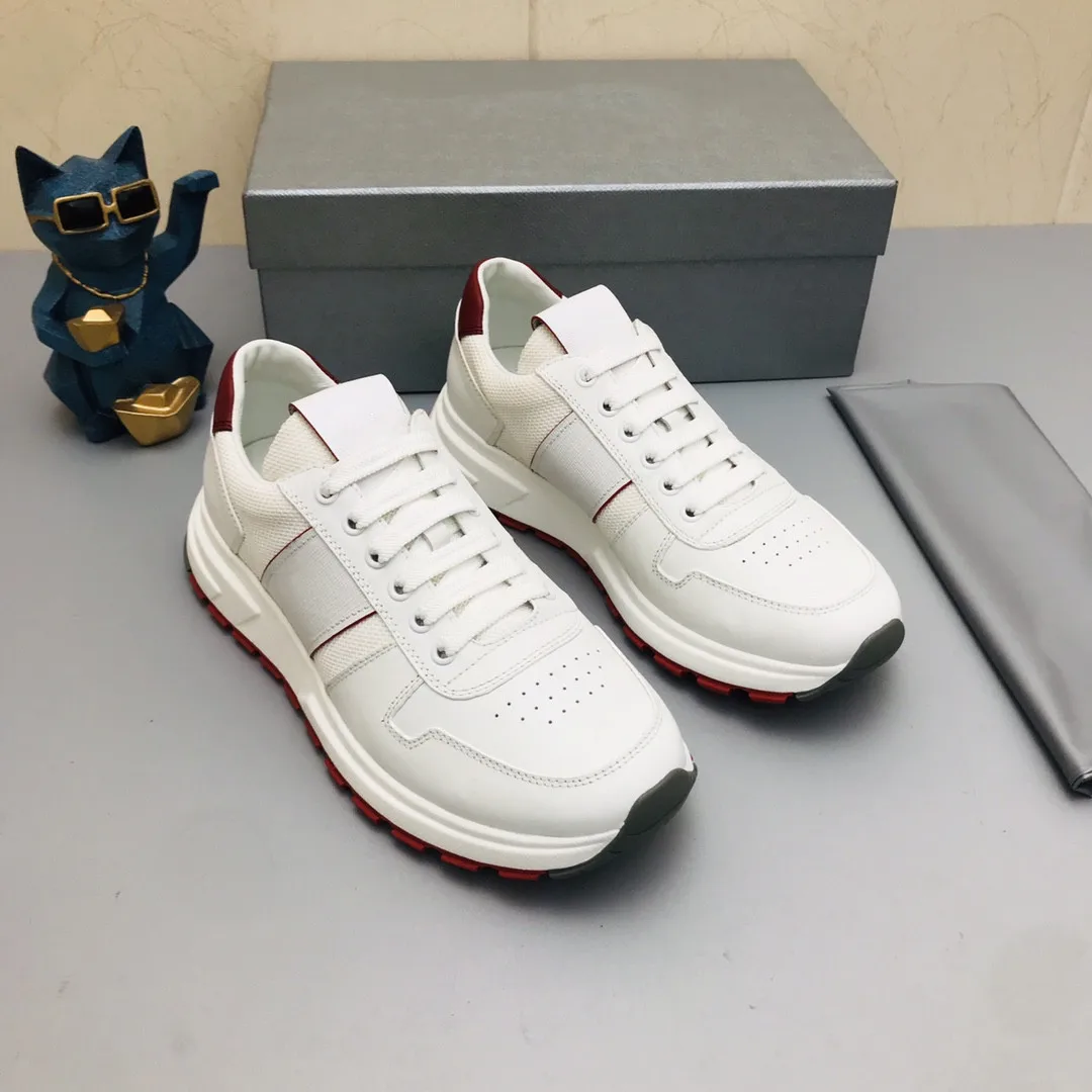 

Мужские кроссовки из натуральной кожи, на шнуровке