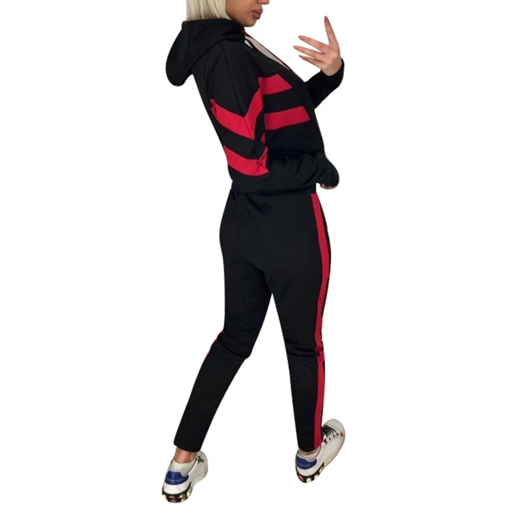 Женский спортивный костюм укороченный пуловер с капюшоном и брюки в полоску