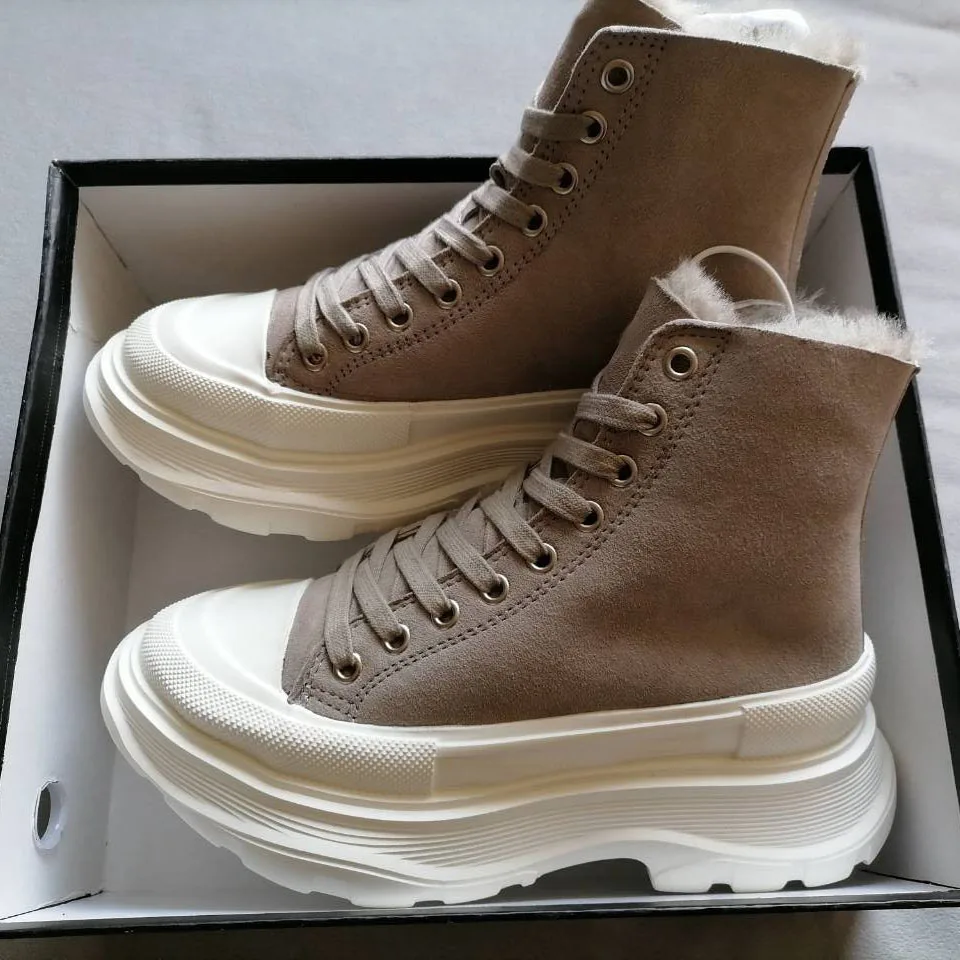 

Женские ботинки с шерстяной подкладкой, высокие кроссовки с круглым носком, на шнуровке, массивная подошва, обувь на платформе, новинка 2022
