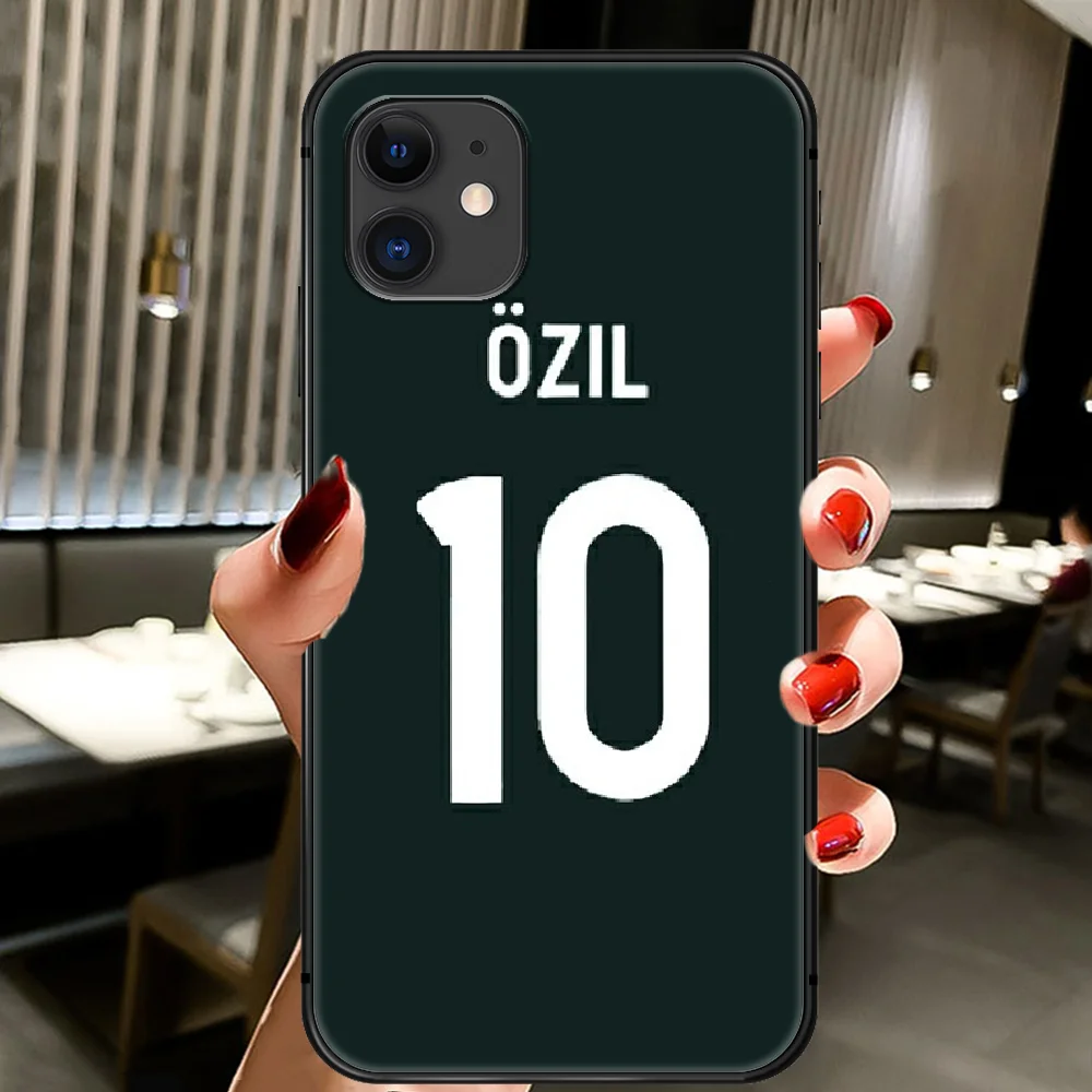 

Mesut Ozil Soccer Phone Case Cover Hull For IPhone 5 5s se 2 6 6s 7 8 12 Mini Plus X XS XR 11 PRO MAX black Funda Trend Cell