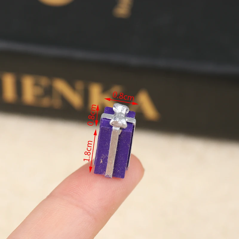 

5PCS Dollhouse Miniature 1/12 Scale Christmas Gift Box Accessories Toys Pretend Play Mini Doll House Furniture Decoration
